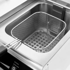 Induktions-Fritteuse - 8 Liter - 3,5 KW - Ablasshahn 15 Induktions-Fritteuse - 8 Liter - 3,5 KW - Ablasshahn -Küchenwelt Geschaft IFBZ detail 4 7851