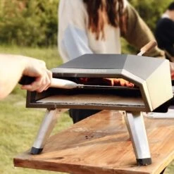 Tragbarer Multi-Brennstoff Pizzaofen - Tiefe: 300 Mm 23 Tragbarer Multi-Brennstoff Pizzaofen - Tiefe: 300 Mm -Küchenwelt Geschaft TPOML TPOHL detail inuse3 38c4 1