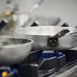 Gaskocher - 8 KW - 2 Brenner -Küchenwelt Geschaft pfannenherd 7.8.19 a185